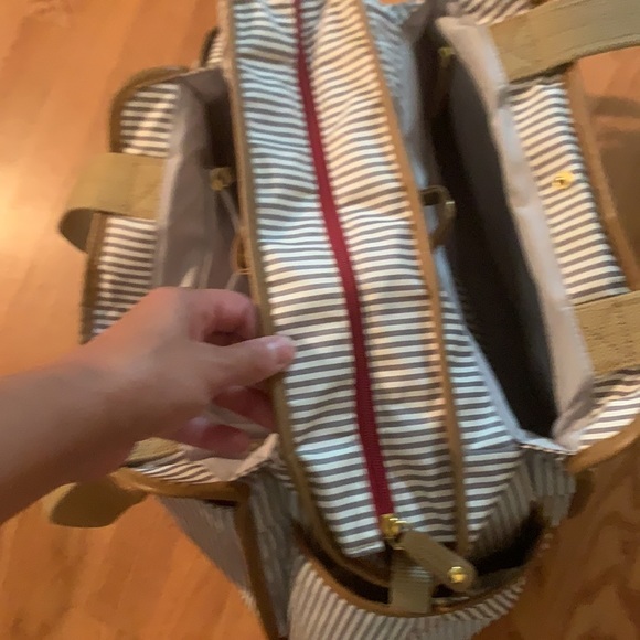 Skip Hop diaper bag - Picture 9 of 10